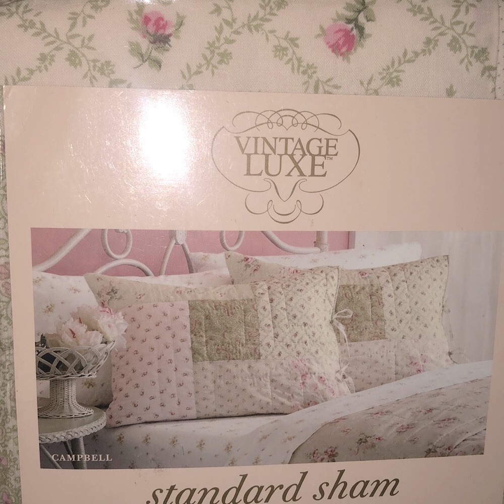 2 Vintage 🌹 Luxe Quilted Pillow Shams